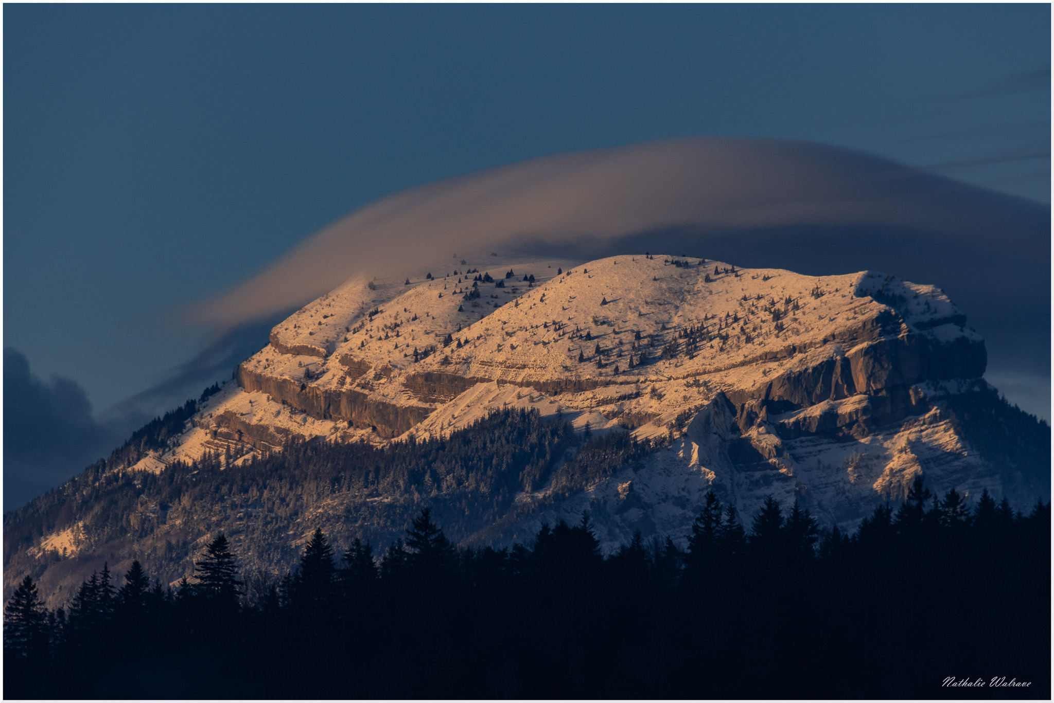 paysage de Belledonne au soleil couchant